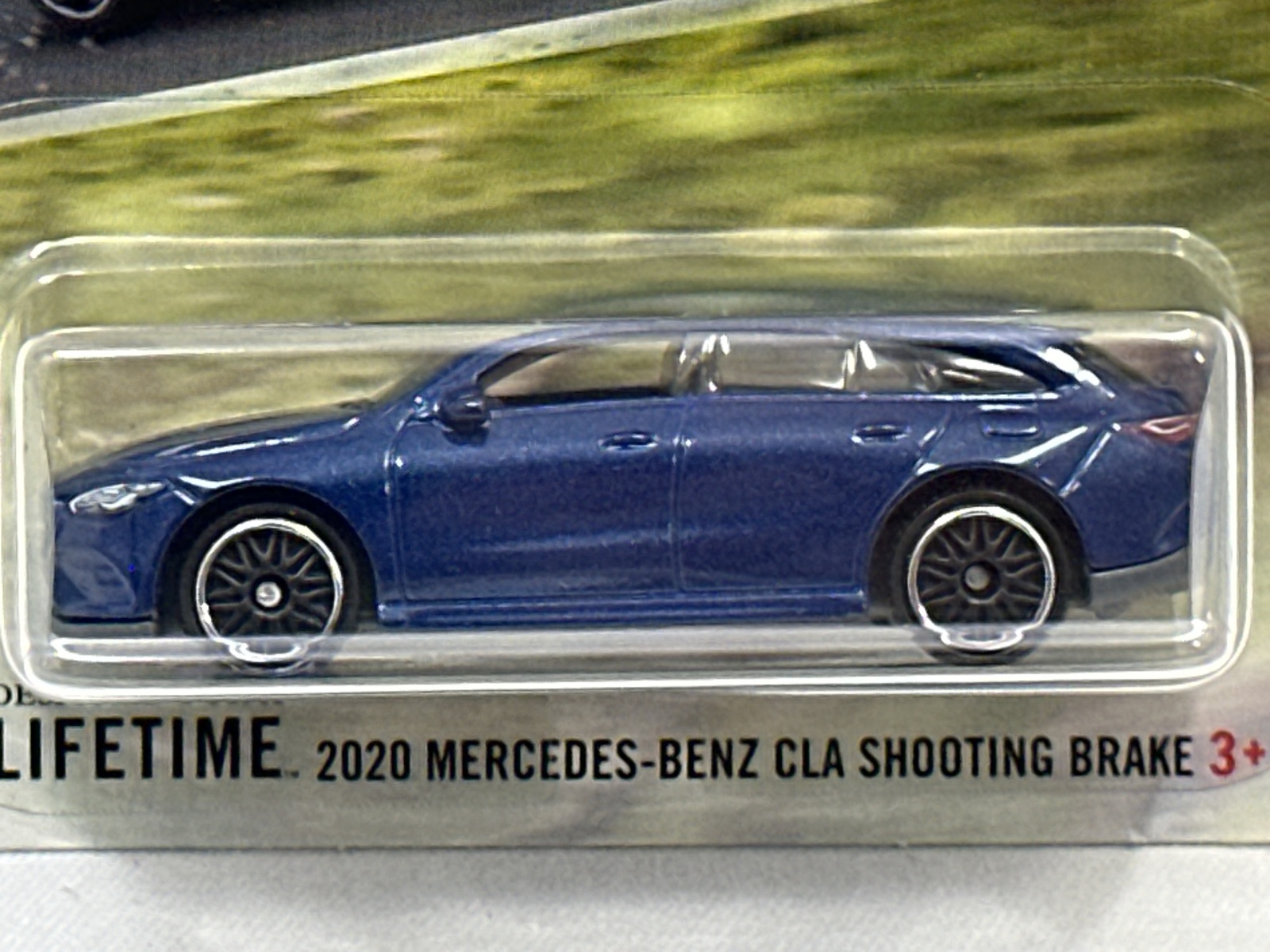 Mercedes Benz Cla Shooting Brake Strange Storage