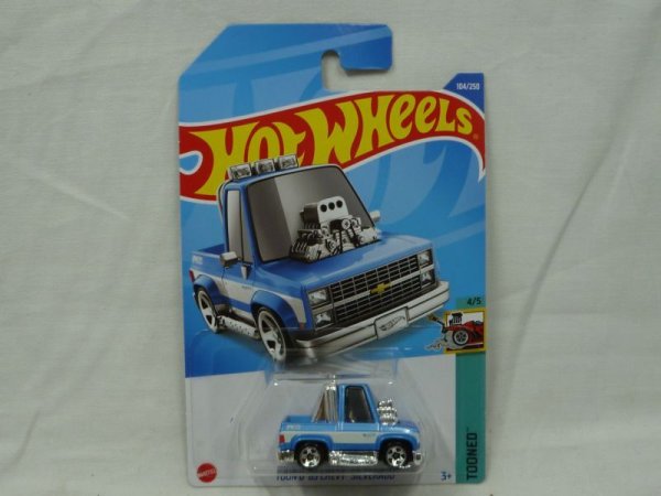 画像1: TOON'D '83 CHEVY SILVERADO (1)